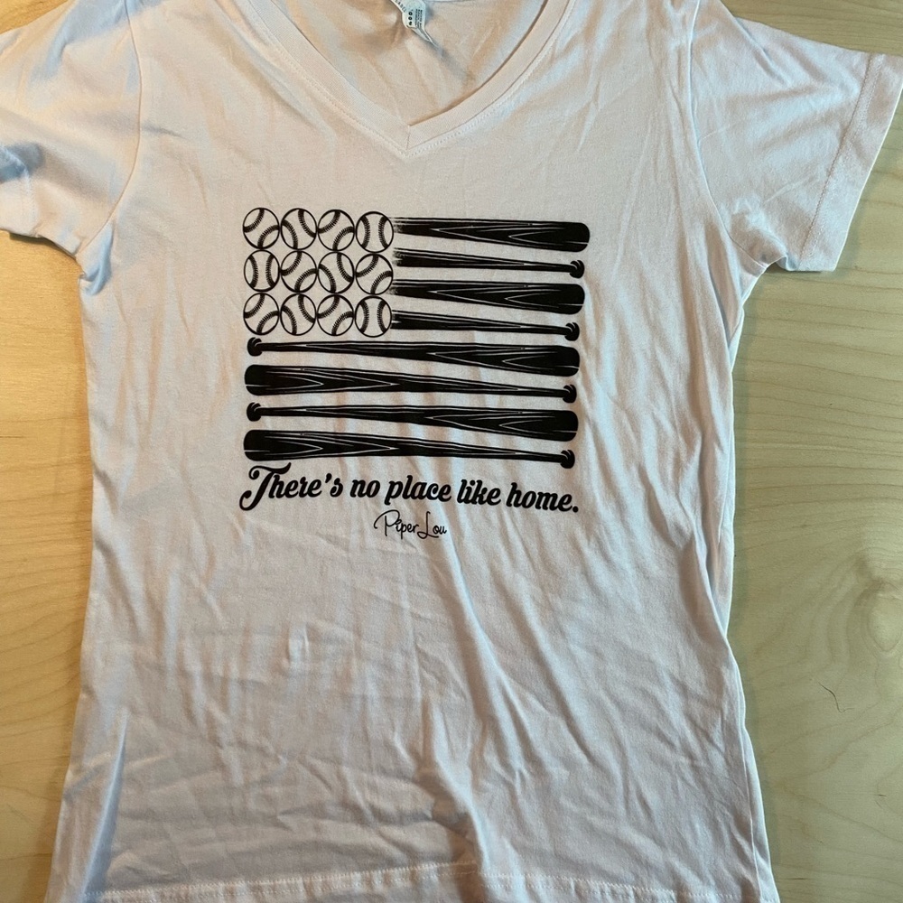 Piper Lou Tee size medium (EB)